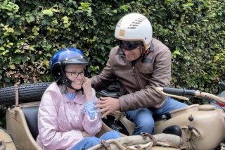 Les plus intrépides partent en side-car.