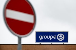 L'énergéticien Groupe E enregistre le départ avec effet immédiat de son directeur général Jacques Mauron, qui quitte son poste d'un commun accord. (archives) KEYSTONE/JEAN-CHRISTOPHE BOTT