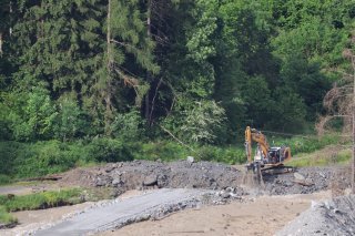 La coulée a emporté le pont