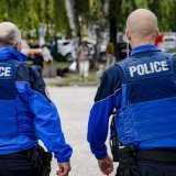 S'inspirant d'exemples étrangers, le Service de la sécurité publique de la Ville d'Yverdon-les-Bains et la Police Nord Vaudois (PNV) ont associé à certaines patrouilles une travailleuse sociale (archives). Keystone/JEAN-CHRISTOPHE BOTT