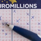 Le jackpot de l'Euromillions résiste. KEYSTONE/GAETAN BALLY