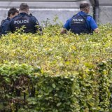 Le Contrôle fédéral des finances recommande une augmentation du personnel de l'Office fédéral de la police (image symbolique). KEYSTONE/PETER SCHNEIDER