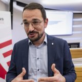 "Sans alliances, on se rend compte des limites de l'exercice", a analysé Martial Courtet. KEYSTONE/ALESSANDRO DELLA VALLE