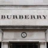 Burberry voit les premiers signes d'un rebond après ses difficultés. (archive) KEYSTONE/EPA/ANDY RAIN