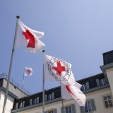 Les proches de disparus réunis par le Comité international de la Croix-Rouge (CICR) ont dénoncé les effets légaux et financiers auxquels ils sont confrontés (archives). KEYSTONE/MARTIAL TREZZINI