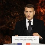 Dans son discours, Emmanuel Macron a décrit la douleur "insensée, injuste, insupportable" des victimes du 13-Novembre. KEYSTONE/EPA/LUDOVIC MARIN / POOL