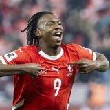 Johan Manzambi aura l'occasion de briller sous la pluie de Pristina (archives). KEYSTONE/CYRIL ZINGARO