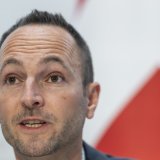 Président du gouvernement valaisan, Mathias Reynard a plaidé en faveur de l'octroi d'un crédit supplémentaire de 20,7 millions de francs pour son Service de la santé publique (photo d'archives). KEYSTONE/ALESSANDRO DELLA VALLE