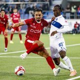 Ilyas Chouaref est toujours très remuant, mais depuis le début de la saison (comme ici à Lausanne), il semble en manque de réussite
