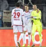 La joie de Théo Berdayes, Jan Kronig et du gardien Anthony Racioppi après le match entre le FC Sion et Grasshopper