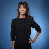 Cynthia Christen est au bénéfice d’une licence en droit, d’un brevet d’avocate, d’un CAS en protection des données, ainsi que d’une formation en légistique effectuée à l’Université de Genève.