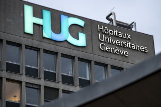 Les HUG ont mandaté un audit externe afin de faire la lumière sur des soupçons de racisme au sein d'un département (archives). KEYSTONE/MARTIAL TREZZINI