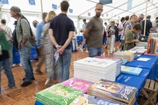 la 16e édition du Livre sur les quais a attiré plus de 40'000 personnes en trois jours. KEYSTONE/CYRIL ZINGARO