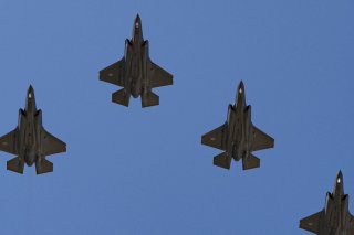 Le retournement de situation sur le prix des F-35A américains qui doivent être livrés à la Suisse a défrayé la chronique cet été. KEYSTONE/AP/Alex Brandon