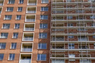 A Genève, les loyers de coopératives sont 40% moins chers que ceux de logements sur le marché libre, a estimé l'OCSTAT mercredi (image d'illustration). KEYSTONE/SALVATORE DI NOLFI