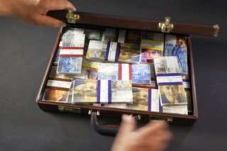 Le Parlement adopte un projet souple pour lutter contre le blanchiment d'argent (archives). KEYSTONE/MARTIN RUETSCHI