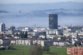 Le seul canton à profiter d'une baisse des primes d'assurance est celui de Zug (archives). KEYSTONE/URS FLUEELER