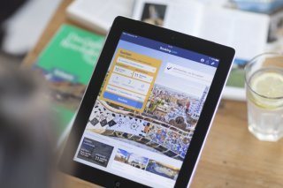 Pour le directeur de l'association Hotelleriesuisse, Christian Hürlimann, Booking.com est à la fois "une bénédiction et une malédiction". Le patron de la faîtière concède que les petits établissements n'ont guère d'autre alternative pour s'assurer une petite place sur un marché très concurrentiel. KEYSTONE/GAETAN BALLY