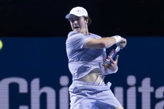 João Fonseca a battu le tenant du titre Giovanni Mpetshi Perricard mardi à Bâle KEYSTONE/EPA/GEORGIOS KEFALAS