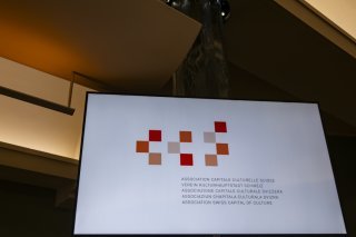 Selon l'association, la scène locale dialoguera avec la programmation nationale et internationale pour composer un programme "accessible, singulier et vivant" (archives). KEYSTONE/JEAN-CHRISTOPHE BOTT