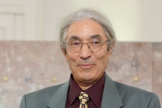 Boualem Sansal avait été condamné à cinq ans de prison pour "atteinte à l'unité nationale" après avoir déclaré que l'Algérie avait hérité sous la colonisation française de régions de l'ouest algérien comme Oran et Mascara, appartenant précédemment, selon lui, au Maroc (archives). KEYSTONE/EPA/ARNE DEDERT