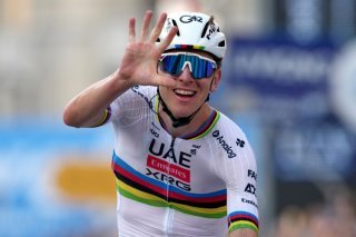 Tadej Pogacar sera-t-il également irrésistible sur les routes de Suisse ? KEYSTONE/AP LaPresse/GIAN MATTIA D'ALBERTO