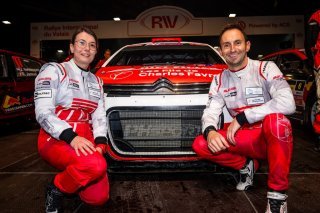 Jonathan Hirschi aux côtés de Charlène Greppin.