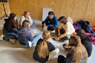 Des découvertes en petits groupes pour faciliter les échanges