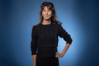 Cynthia Christen est au bénéfice d’une licence en droit, d’un brevet d’avocate, d’un CAS en protection des données, ainsi que d’une formation en légistique effectuée à l’Université de Genève.