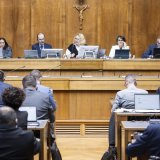 Le Grand Conseil a refusé d'octroyer 20 postes supplémentaires à l'Etat du Valais. KEYSTONE/CYRIL ZINGARO