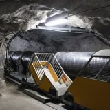 Le nouveau projet de loi sur l'approvisionnement en gaz a du mal à passer. Vue d'une galerie avec un gazoduc de transit à Urweid près d'Innertkirchen BE. (Photo d'archives) KEYSTONE/PETER SCHNEIDER