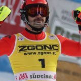 La satisfaction de Loïc Meillard après son podium KEYSTONE/AP/Alessandro Trovati