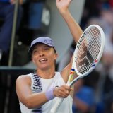 Iga Swiatek a joué en patronne pour rallier le 3e tour du premier Grand Chelem de l'année. KEYSTONE/AP/Asanka Brendon Ratnayake