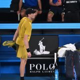 Victime de crampes, Jannik Sinner a frisé la correctionnelle samedi KEYSTONE/EPA/LUKAS COCH