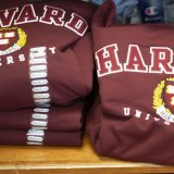 Donald Trump accuse Harvard et d'autres universités américaines de promouvoir une idéologie dite "woke" tout en ne protégeant pas suffisamment les étudiants juifs (archives). KEYSTONE/EPA/CJ GUNTHER