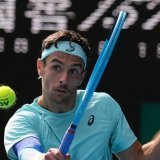Lorenzo Musetti sera l'une des têtes d'affiche du Swiss Open de Gstaad KEYSTONE/AP/Dita Alangkara