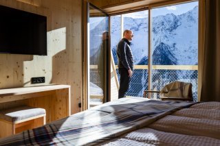 En novembre, les nuitées dans l'hôtellerie suisse ont reculé de 0,5% sur un an. (archive) KEYSTONE/JEAN-CHRISTOPHE BOTT