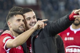 Le FC Thoune de Leonardo Bertone (à gauche) et Elmin Rastoder a un objectif en ligne de mire: un premier sacre national. KEYSTONE/PETER SCHNEIDER