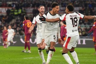 Malgré le but de Koni de Winter, l'AC Milan a été contraint au nul 1-1 face à l'AS Rome. KEYSTONE/AP/Alfredo Falcone