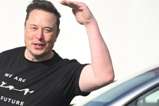 Elon Musk, propriétaire de la plateforme X, est convoqués le 20 avril par le parquet de Paris pour cybercriminalité (archives9. KEYSTONE/DPA/SEBASTIAN GOLLNOW