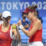 Bencic (à droite) et Golubic sont en finale du double à Tokyo
