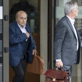 Ce dossier, qui a mis l'ancien patron du football mondial et Michel Platini au ban de leur sport, porte sur le paiement par la Fifa de 2 millions de francs au triple ballon d'or français début 2011, sans justification écrite, sur ordre de Blatter.