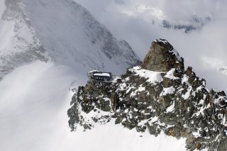 Au vu de la "bonne santé financière" de l'Association de soutien, de gestion et de promotion de la Patrouille des Glaciers, l'Inspection cantonale des finances estime que les subventions cantonales doivent être diminuées (archives).