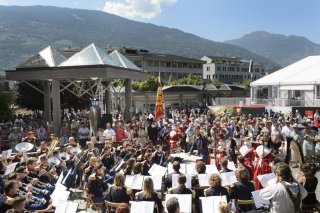 Pas demain la veille qu'une fanfare pourra rejouer dans de telles conditions (bicentenaire à Sion le 7 août 2015)