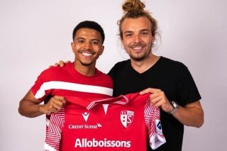 Marquinhos Cipriano en compagnie du directeur sportif du FC Sion, Barthélémy Constantin