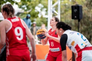 Sarah Kershaw avec l'équipe de Suisse de 3x3