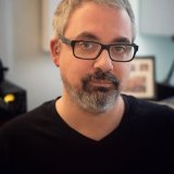 L'ingénieur du son lausannois Philippe Weiss est le 6e Suisse à gagner un Grammy Award, l'équivalent d'un Oscar pour la musique.