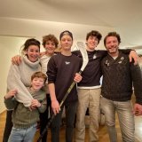 Dovydas Norus entouré de la famille Gastaldo