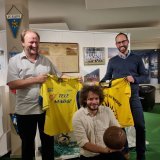 De g. à dr.: Vincent Fragnière (co-commissaire), Mathias Délèze (muséographe) et Fabrice Fournier (co-comissaire)