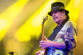 Le célèbre guitariste Carlos Santana a "oublié" de boire et manger avant un concert (archives).